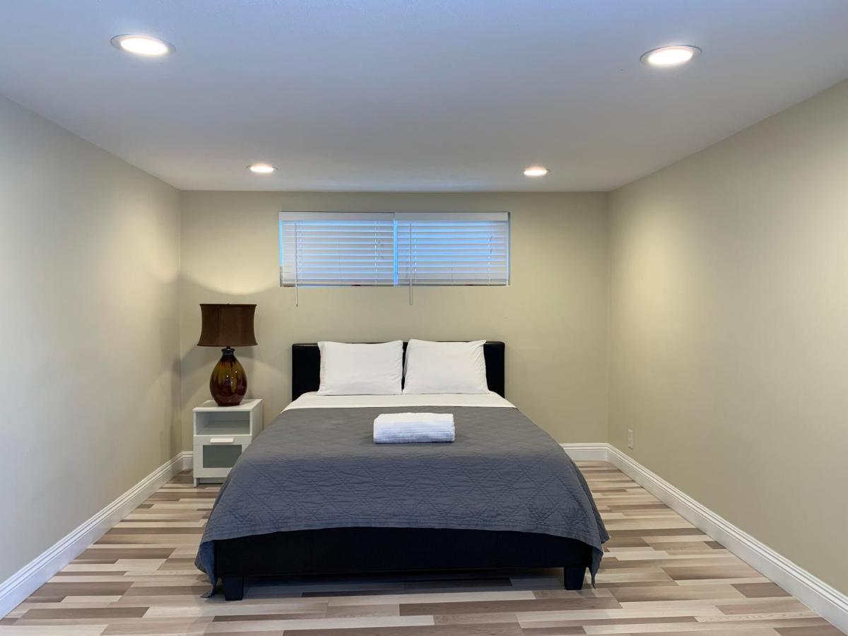 Lovely Room In Private House Near Disneyland Anaheim Exterior photo